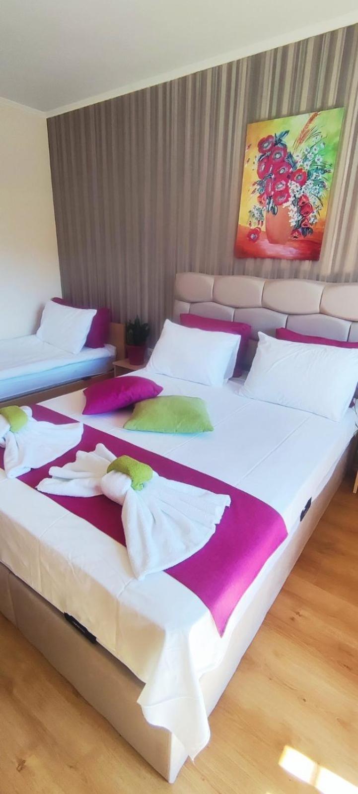 Cedar Lodge 3/4 Apartment Paradise Банско Экстерьер фото